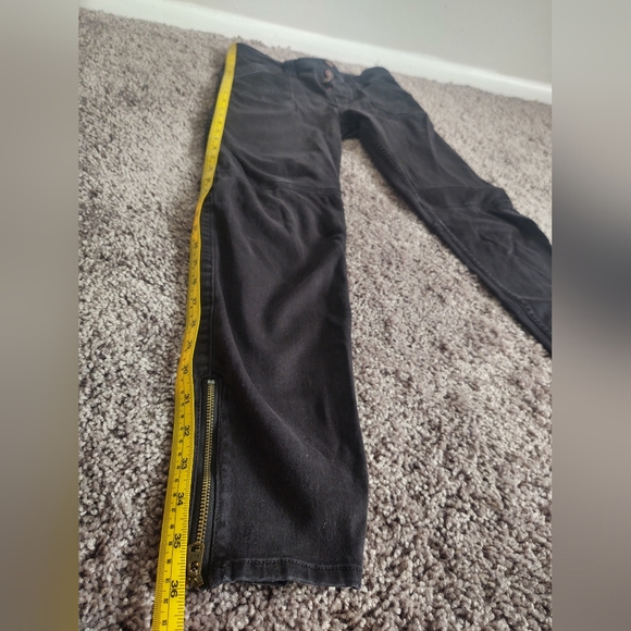 Abercrombie Black Skinny Jeans w/ Zipper Ankle, Waist Buttons - Picture 7 of 8
